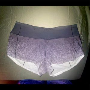 Lululemon Speed Up 2.5 inch shorts size 4